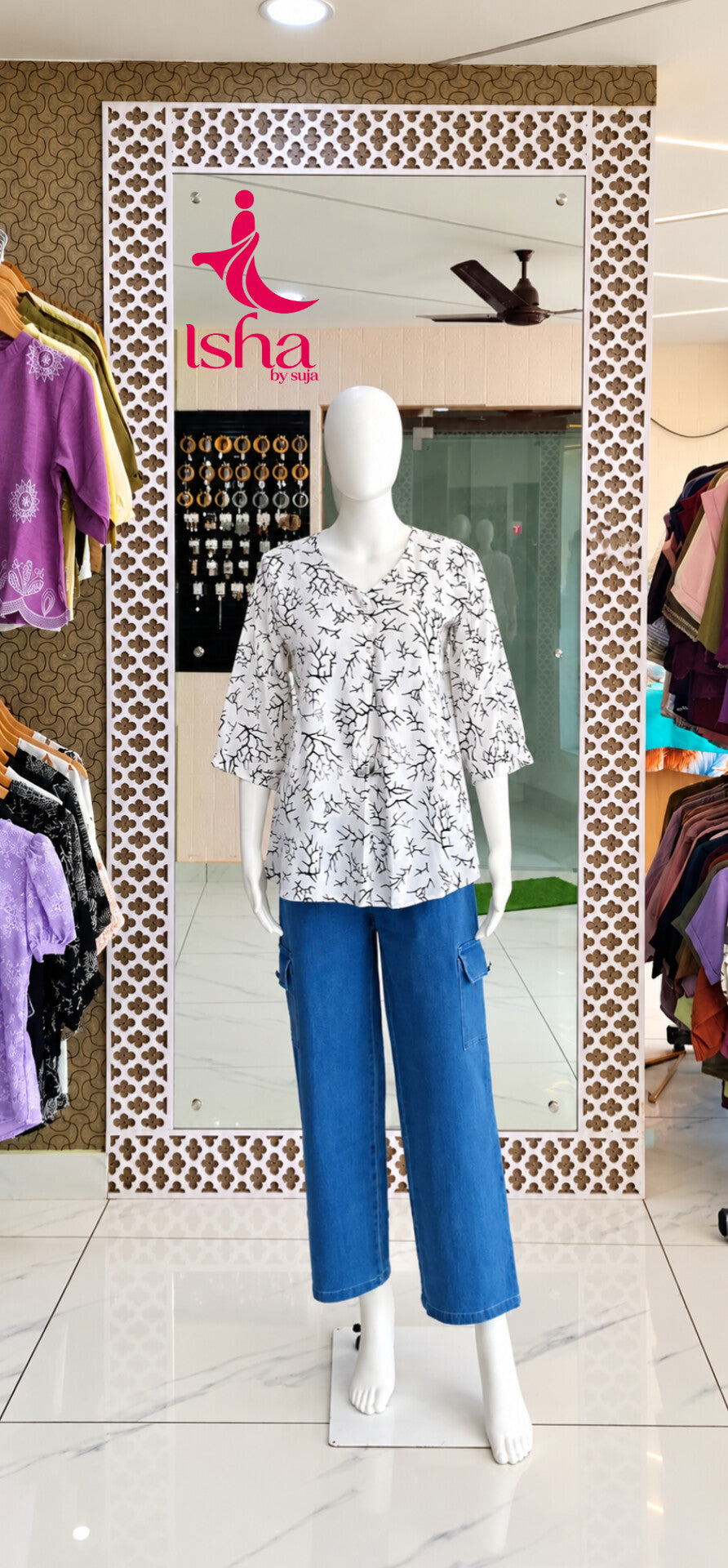 Black Printed V-Neck 3/4 Sleeve Top